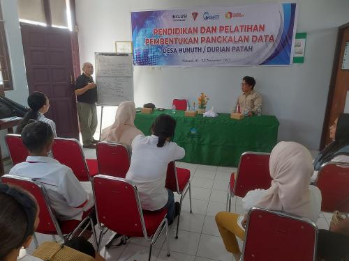 Pendidikan dan Latihan Pembentukan  Pangkalan Data QGIS Desa Hunuth  (5-13 Nov.2025)